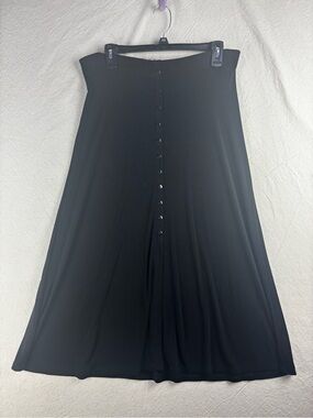 Diamond USA women’s large black skirt